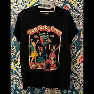 Creepy Co womens (S) 100% cotton black short sleeve T-shirt “easy bake”